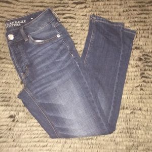 American Eagle Outfitters Tomgirl Jeans Size 2